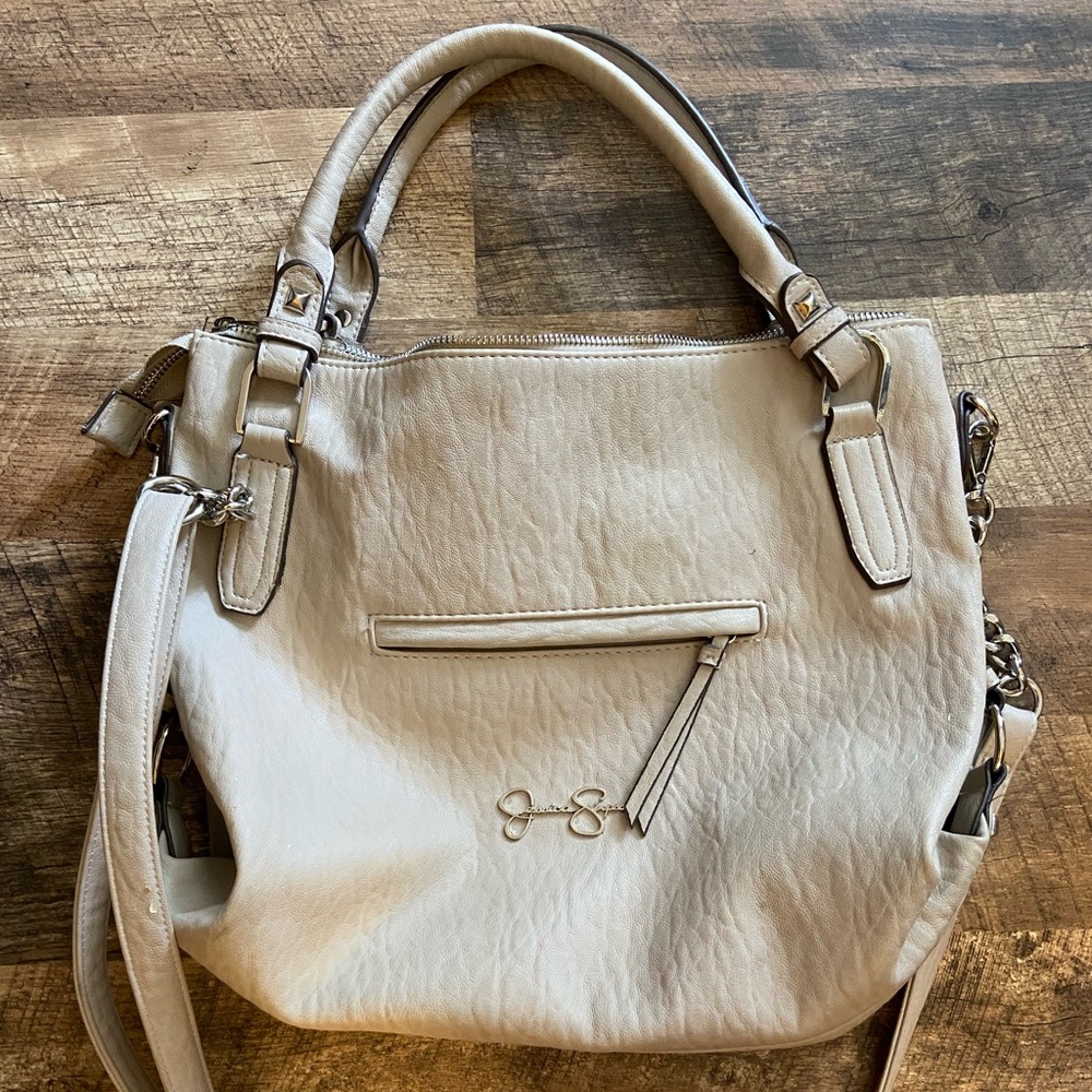 Jessica Simpson cream shoulder bag